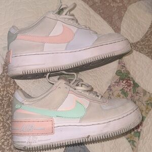 Nike force Shadow size 7